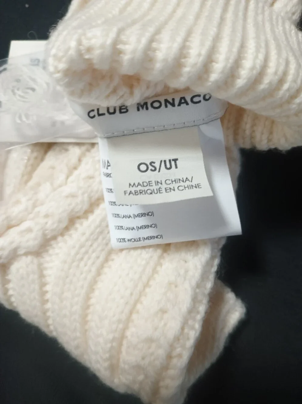 Club Monaco Ivory Cable-Knit Fingerless Gloves